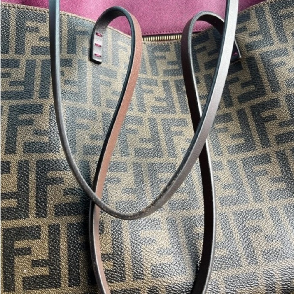 Authentic vintage Fendi tote - Picture 2 of 8